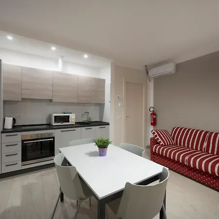 Apartment Le Rondini A
