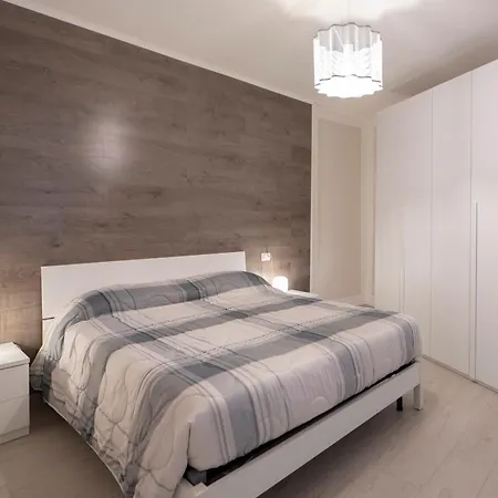 Apartment Le Rondini A