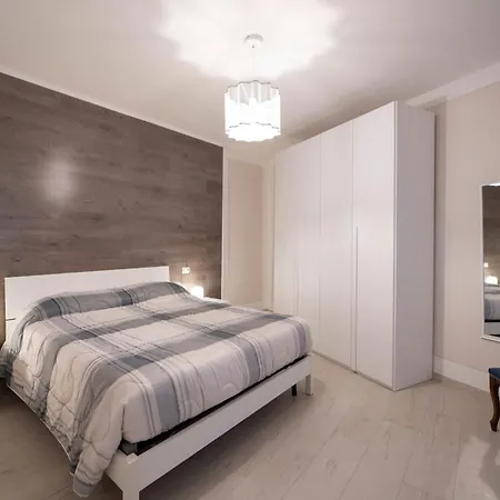 Appartement Le Rondini A Intra