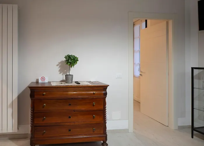 Apartment Le Rondini A Intra
